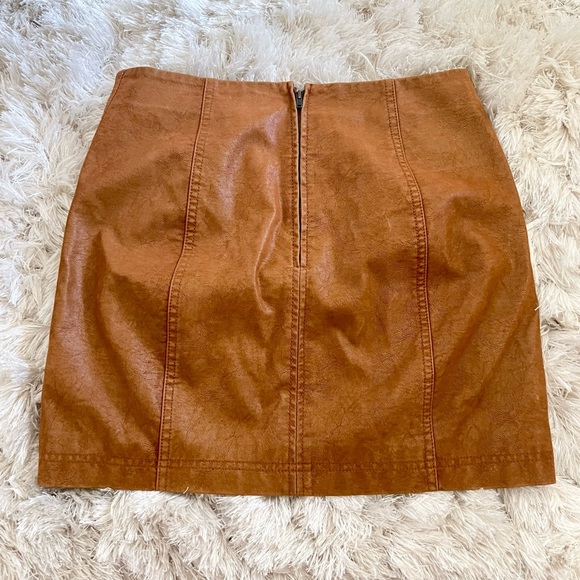 Free People Modern Femme Vegan Faux Leather Mini Skirt Camel Moroccan Spice 8 - Picture 6 of 10